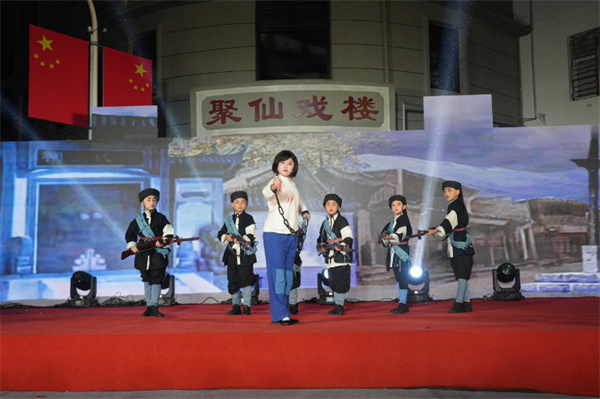 &ldquo;漫步老北頭 轉(zhuǎn)角遇到戲&rdquo;少兒戲曲展演在淮南淮河老街成功舉辦